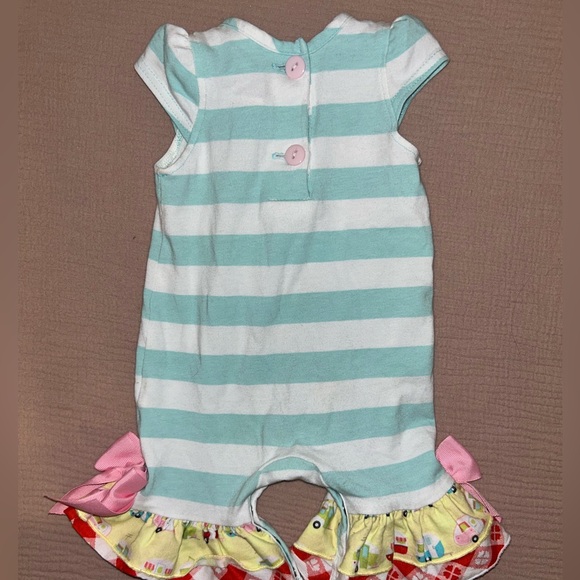 Ricrac & Ruffles romper - Picture 3 of 3